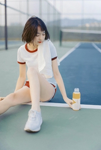 姬小满流眼泪翻白眼流口水的表情,姬小满表情惊艳公益舞台
